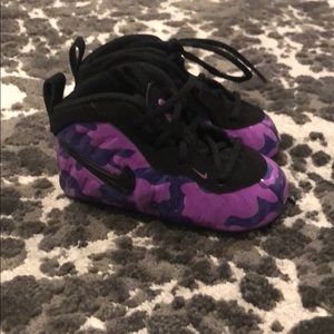 Nike 4C crib shoes